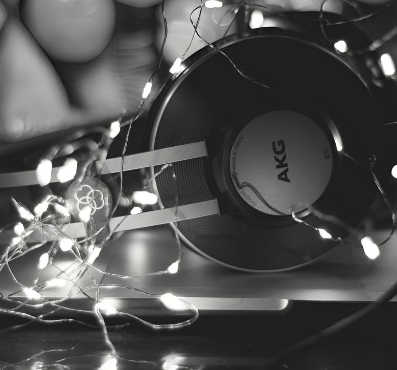 A black XX99 MARK I headphones with light